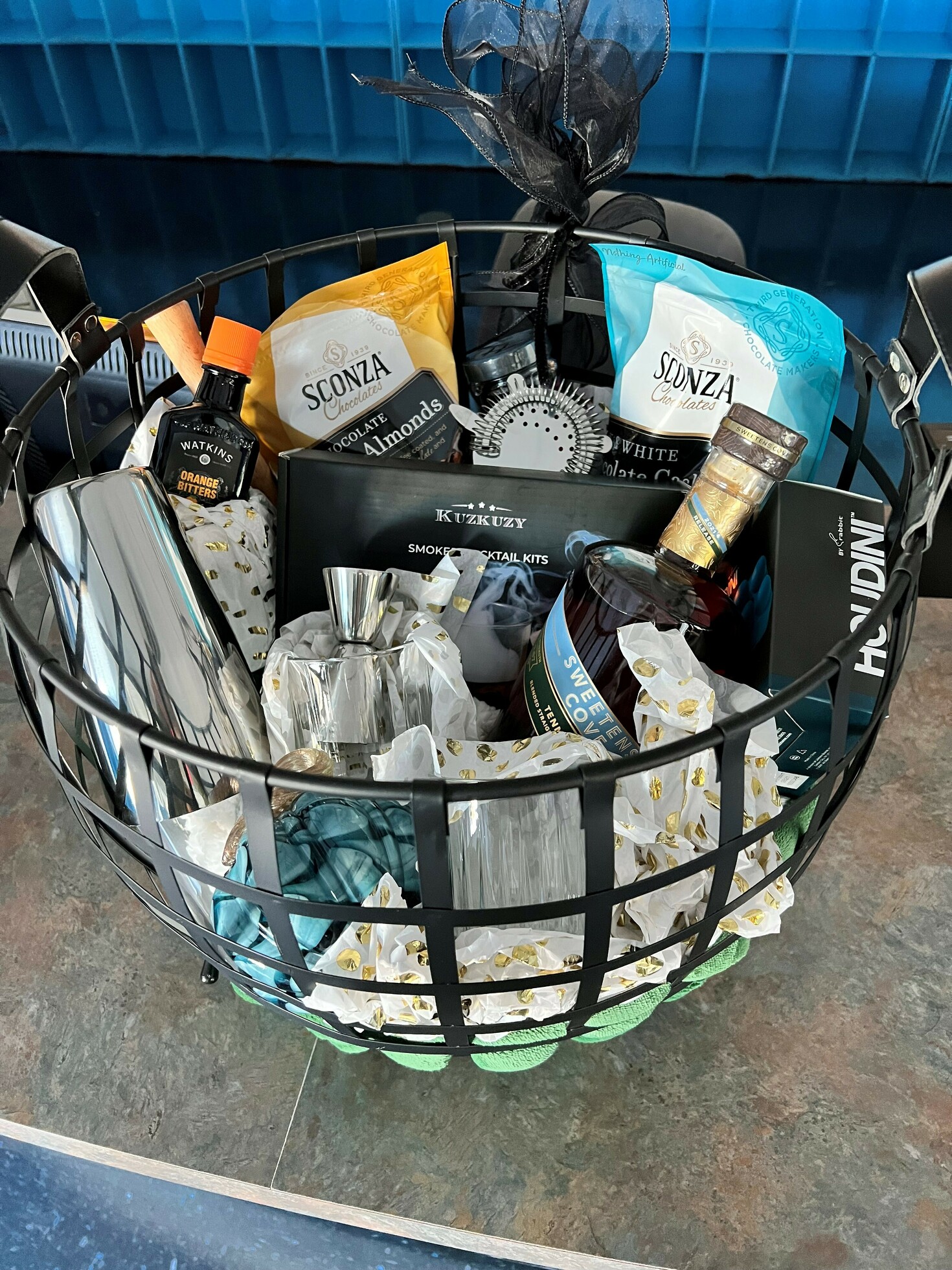 Bourbon Basket